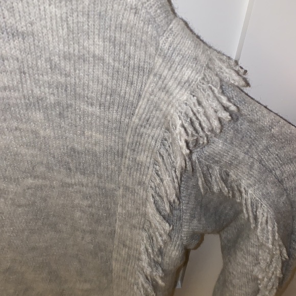 Juniper Blu Gray Fringed Sweater- ONLY WORN ONCE! - Picture 3 of 6
